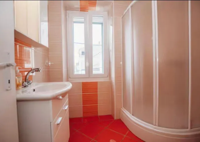 Toncica Божава