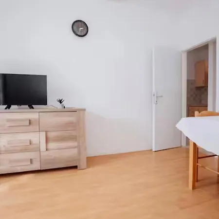 Toncica Apartment Bozava